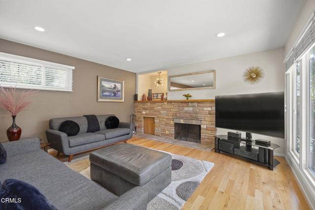 109 Shamrock Drive, Ventura CA: https://media.crmls.org/mediaz/7ee67c22-1134-43e2-b0a0-11b9d7b02b6b.jpg