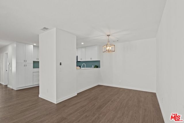 224 West Hemlock Street photo 6