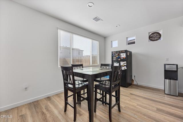 Detail Gallery Image 13 of 32 For 7811 Cuyama River St, Bakersfield,  CA 93311 - 4 Beds | 2/1 Baths