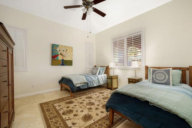 52395 Whispering Way, La Quinta CA: https://media.crmls.org/mediaz/7ee73eb9-adc6-4f88-8034-ac9dcd134126.jpg