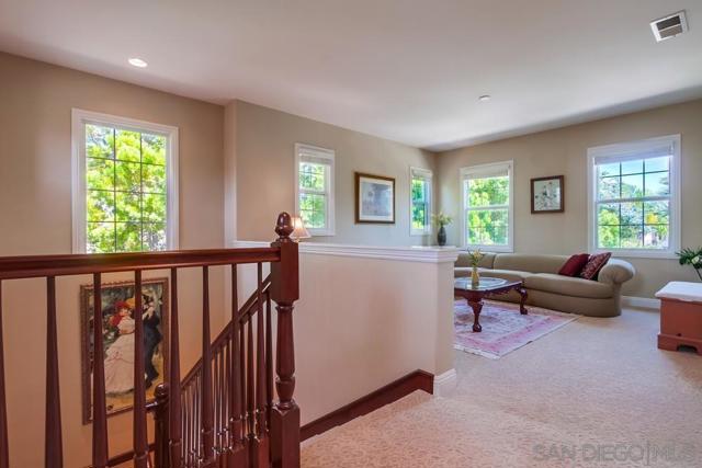 15609 Hayden Lake Place, San Diego CA: https://media.crmls.org/mediaz/7ee7b5e1-ba76-4c65-980a-abf9fcf5766f.jpg