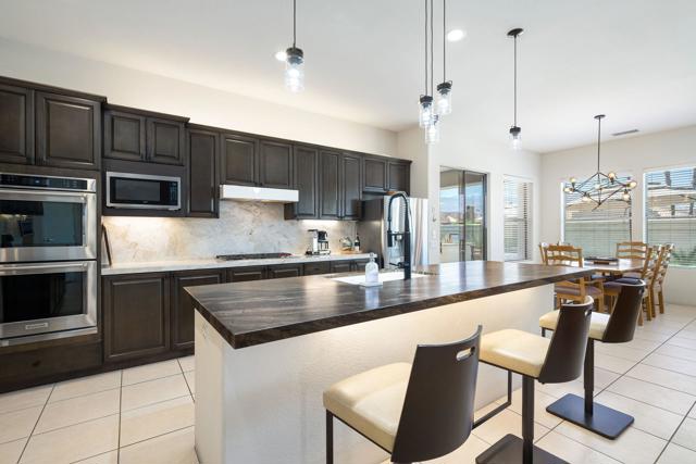 25-web-or-mls-DT_Reina_OPMG_0923_025