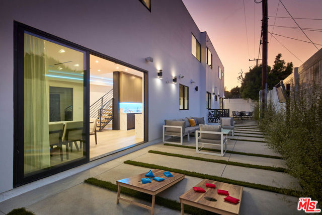 4338 Huntley Avenue, Culver City CA: https://media.crmls.org/mediaz/7ee9bf61-6a86-4870-8df2-e0815692ddee.jpg