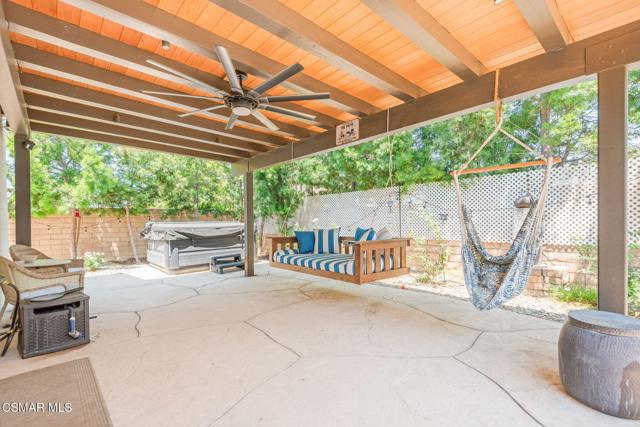 2758 Briarpatch Drive, Simi Valley CA: https://media.crmls.org/mediaz/7eea2633-59d7-402c-a02f-4bc4ef319948.jpg