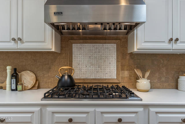 4650 Encinas Drive, La Canada Flintridge CA: https://media.crmls.org/mediaz/7eea8dfc-7495-45b3-b892-e9c761f7715e.jpg