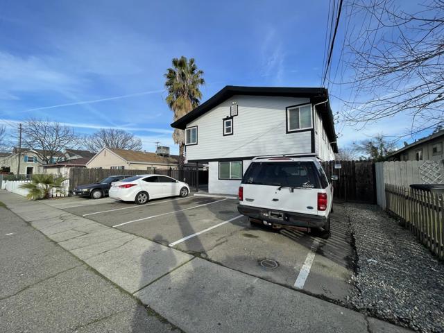 Image 3 of 6 For 2382 Boxwood Street