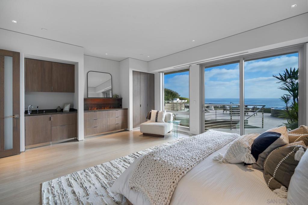 MLS #250032059SD image #20