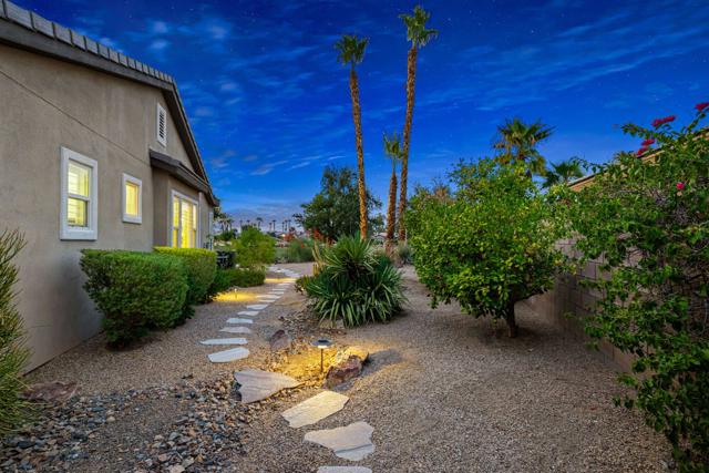 81196 Victoria Lane, La Quinta CA: https://media.crmls.org/mediaz/7eead95c-76e7-41b6-ae70-0dbd782546ed.jpg