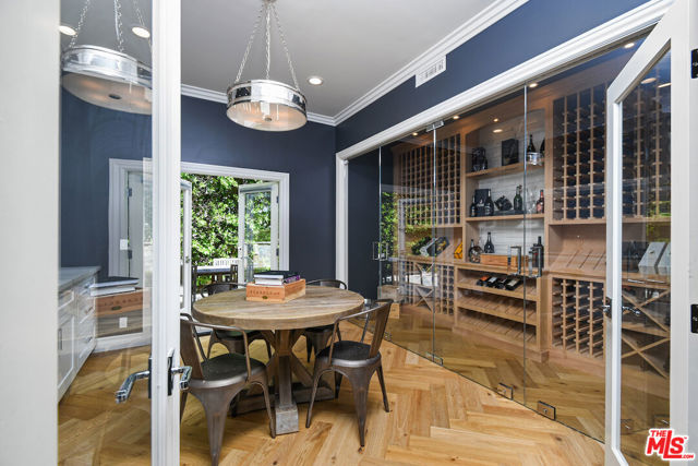 5449 S Rim Street, Thousand Oaks CA: https://media.crmls.org/mediaz/7eeb2395-20da-4247-8ba0-b3e605401d25.jpg