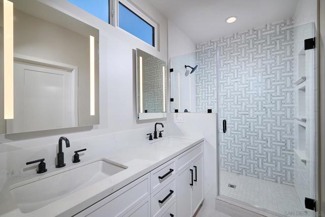 569 N Vulcan Ave, Encinitas CA: https://media.crmls.org/mediaz/7eebc320-b9d8-481d-ba23-fe18230cd8ef.jpg