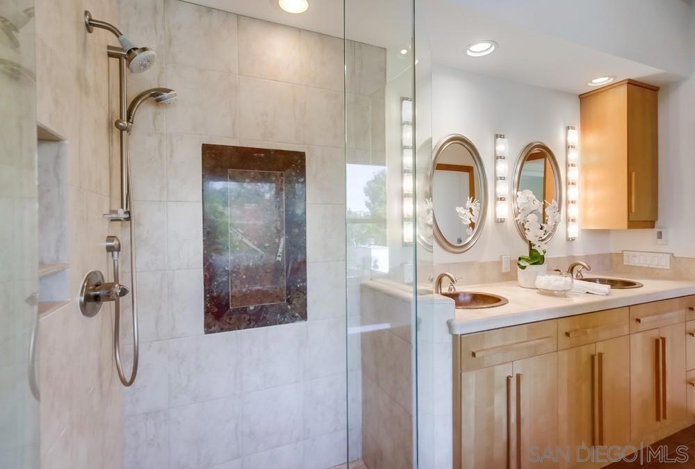 MLS #250022011SD image #22