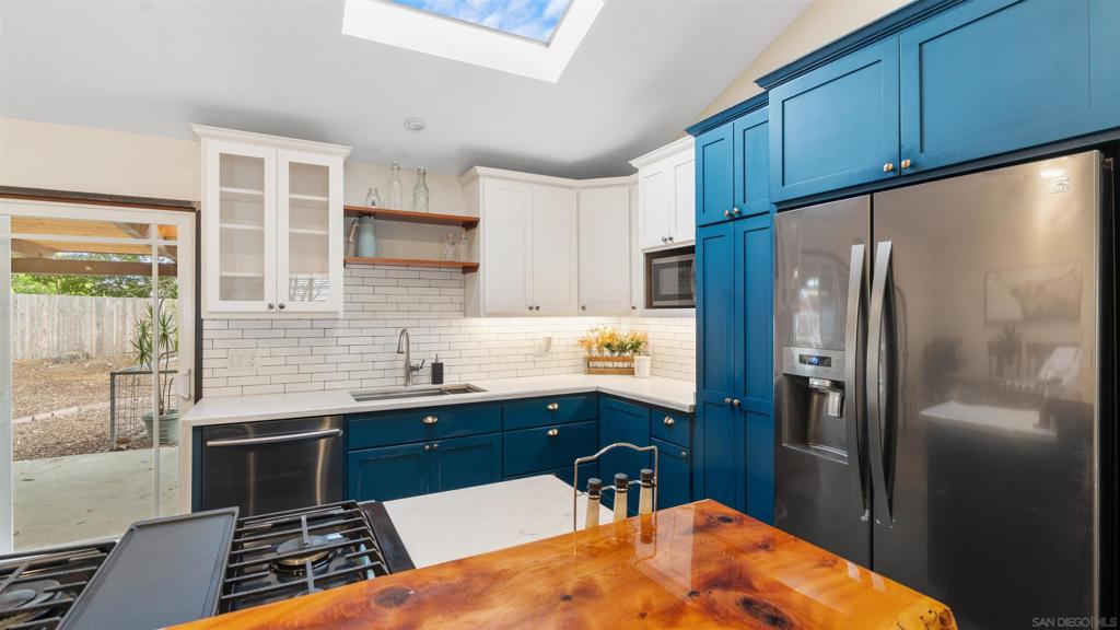 MLS #250034913SD image #14