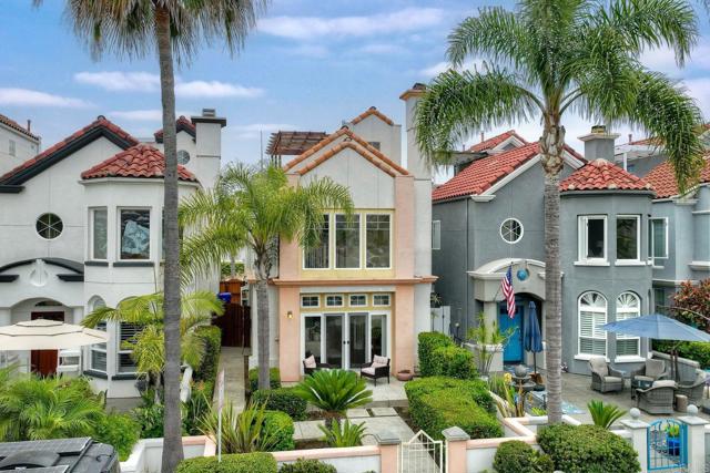 Detail Gallery Image 1 of 41 For 489 N. Cleveland Street, Oceanside,  CA 92054 - 3 Beds | 2/1 Baths