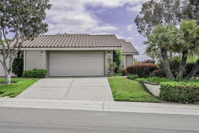 6375 Via Cabrera, La Jolla CA: https://media.crmls.org/mediaz/7eec9c87-a04a-4f06-bff9-19f49fa53808.jpg