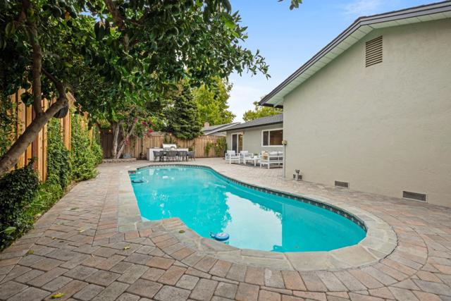 2392 Walden Square, San Jose CA: https://media.crmls.org/mediaz/7eecd670-512e-4c24-918d-bed6dc70733a.jpg