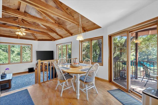 5224 Twin Falls Road, Morgan Hill CA: https://media.crmls.org/mediaz/7eed09c9-f284-46da-a9f4-0e11a10bf027.jpg