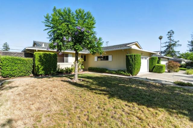 4887 Pepperwood Way, San Jose CA: https://media.crmls.org/mediaz/7eed4915-f9d9-4f94-88be-fb30def3b1b2.jpg