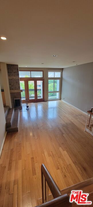 17087 Palisades Circle, Pacific Palisades CA: https://media.crmls.org/mediaz/7eed7288-2c78-44c6-8aaf-dfdd7c6b16bb.jpg