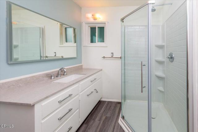 1372 Inverness Drive, Pasadena CA: https://media.crmls.org/mediaz/7eeece94-e3eb-4101-a668-4d674db33cff.jpg