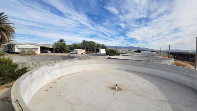 96400 70th Avenue, Thermal CA: https://media.crmls.org/mediaz/7eef4530-1720-45db-9318-fa5b2bde9fdb.jpg