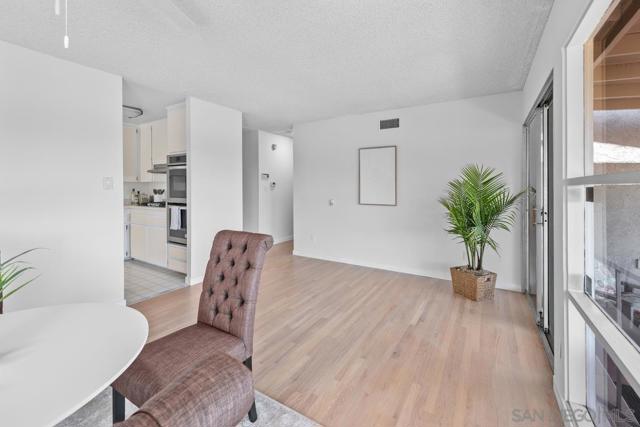 5374 Wellesley Street, La Mesa CA: https://media.crmls.org/mediaz/7eef95f8-bd87-4b55-952b-1d09d1b18449.jpg