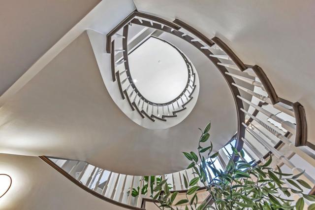 15681 Kennedy Road, Los Gatos CA: https://media.crmls.org/mediaz/7eefc392-e16c-4225-9083-c96fd12b4531.jpg