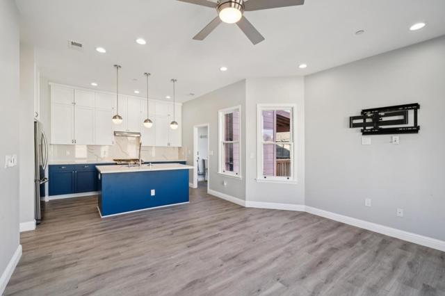 30003006 26th Street, San Francisco CA: https://media.crmls.org/mediaz/7ef00b79-497e-46b6-9396-f86a6c556c20.jpg