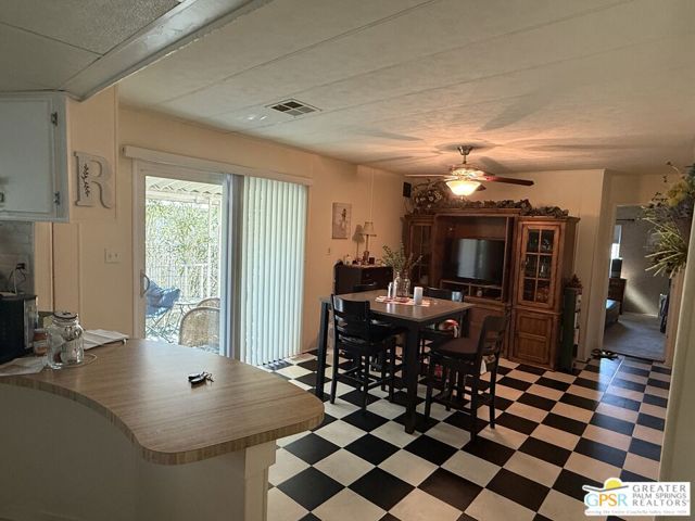 15500 Bubbling Wells Road, Desert Hot Springs CA: https://media.crmls.org/mediaz/7ef02f9f-612f-45cd-9853-eec1434a21de.jpg