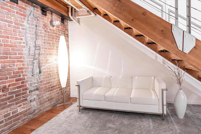 Image 10 of 29 For 650 Delancey St 103