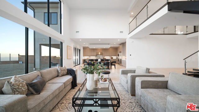 11782 N Hillsborough Lane, Porter Ranch CA: https://media.crmls.org/mediaz/7ef22354-ae08-425f-9aef-128bd00a673a.jpg