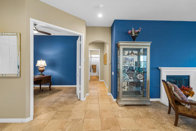 40259 Calle Cancun, Indio CA: https://media.crmls.org/mediaz/7ef3f9a6-d49b-48f0-8750-fadfa6079d13.jpg