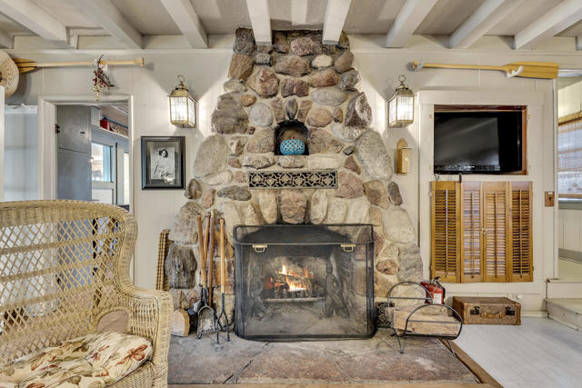 25585 Alderwood St Street, Idyllwild CA: https://media.crmls.org/mediaz/7ef3f9c7-ae9c-4b55-8ee4-903bd95a93ad.jpg