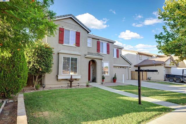 1419 Nubian St, Patterson CA: https://media.crmls.org/mediaz/7ef40ad5-4170-47bc-9d09-16ee0b02f1da.jpg