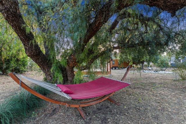18940 Littlefield Lane, Valley Center CA: https://media.crmls.org/mediaz/7ef56bd6-5081-4e68-93c6-d1e543c02249.jpg