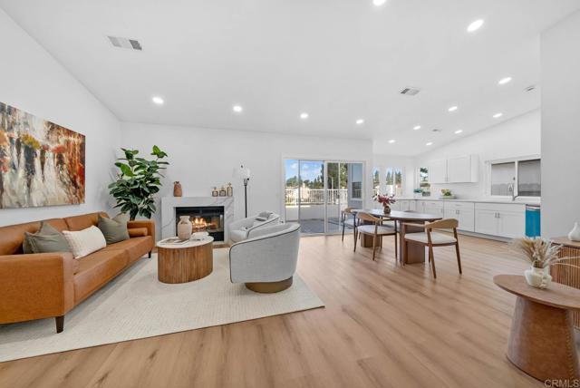 Detail Gallery Image 7 of 29 For 2038 Waterbury Dr, Chula Vista,  CA 91913 - 3 Beds | 2 Baths
