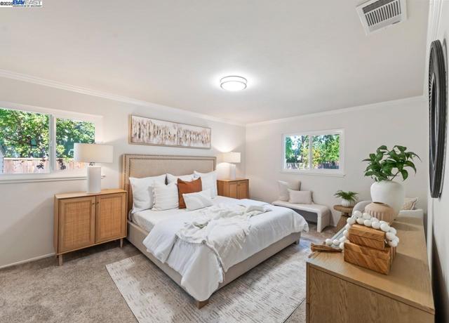 957 Ina Dr, Alamo CA: https://media.crmls.org/mediaz/7ef67b39-9cc6-46ec-90d5-c33e8c4f4319.jpg