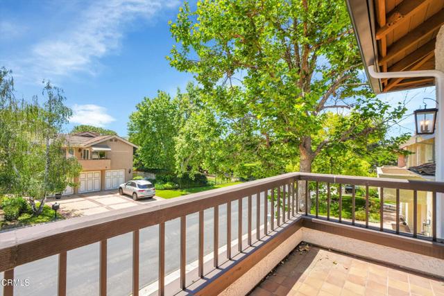 4559 Rayburn Street, Westlake Village CA: https://media.crmls.org/mediaz/7ef76847-df07-48da-9c0d-09b1c14dd893.jpg
