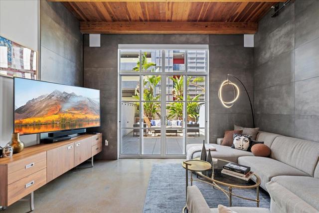 333 Santana Row, San Jose CA: https://media.crmls.org/mediaz/7ef7b0c1-173a-48b1-b7d4-4437a5fd0365.jpg