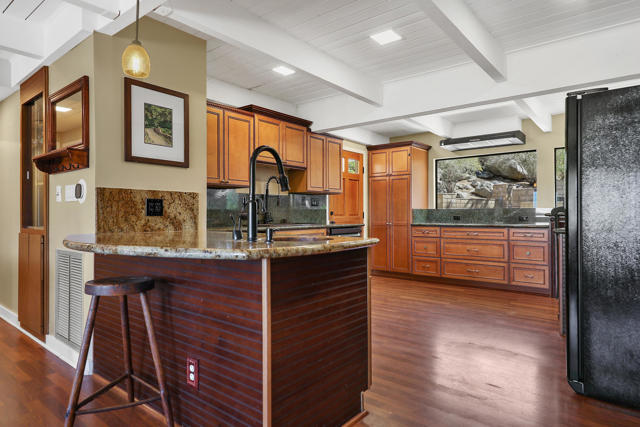 Image 8 of 47 For 67079 Ribbonwood Drive