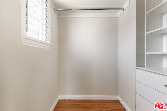 6101 Alcott Street, Los Angeles CA: https://media.crmls.org/mediaz/7efa8fd9-c1ab-4571-b6a6-942fc31dcb19.jpg