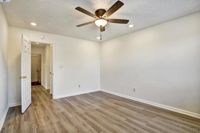 3432 Barmouth Dr, Antioch CA: https://media.crmls.org/mediaz/7efab9b2-cec7-4114-8e1a-48b3edc72f05.jpg