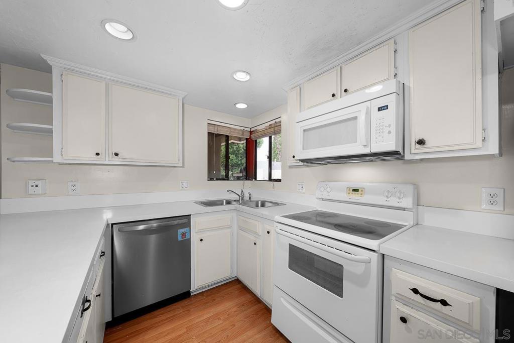 1257 Grand Ave - photo 5