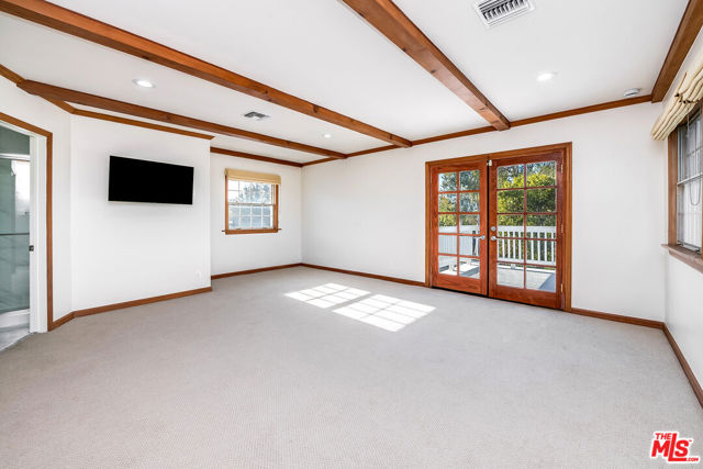 4118 Davana Road, Sherman Oaks CA: https://media.crmls.org/mediaz/7efaf55c-a2ad-4dc5-b6d3-ecdccbc9e56e.jpg