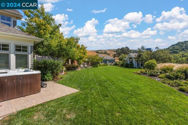 8 Julianna Court, Moraga CA: https://media.crmls.org/mediaz/7efb5172-ef5d-473c-b0ad-cb5caea1472d.jpg