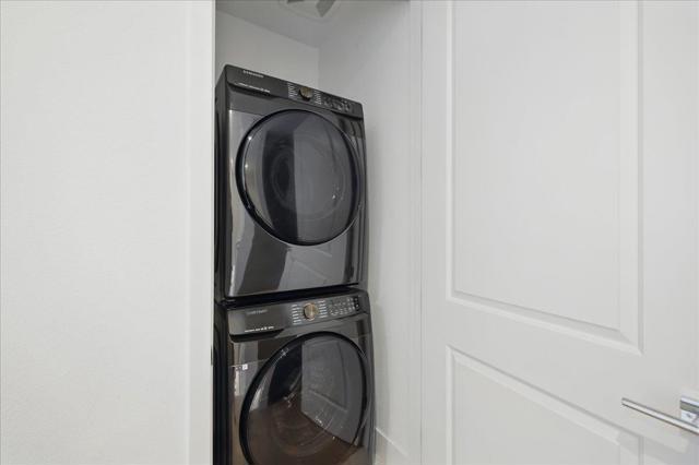 332 Marquetta Circle, Mountain View CA: https://media.crmls.org/mediaz/7efb865b-d0ce-4d4d-8e7d-35a35efcc4da.jpg