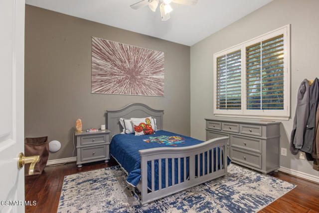 5419 Via Olas, Newbury Park CA: https://media.crmls.org/mediaz/7efb8c08-0129-4c98-839b-477a2795efb4.jpg