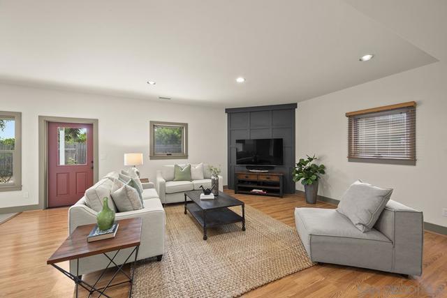 3003 Fried Avenue, San Diego CA: https://media.crmls.org/mediaz/7efb900e-19fb-4a75-bd1c-6ff8be9fb56a.jpg