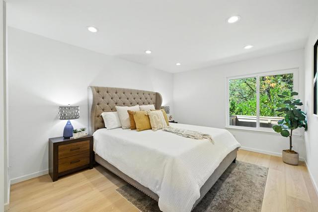 2452 W Bayshore Road, Palo Alto CA: https://media.crmls.org/mediaz/7efbab29-250e-4e98-b352-aeea14a30edf.jpg