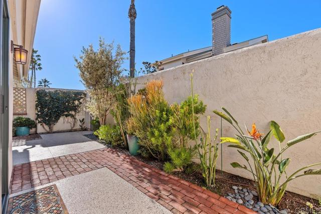 Detail Gallery Image 31 of 41 For 4058 Avenida Brisa, Rancho Santa Fe,  CA 92091 - 2 Beds | 2 Baths