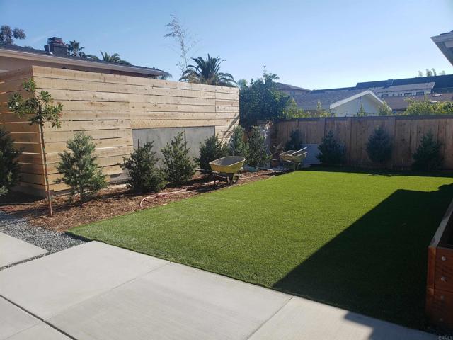 Detail Gallery Image 21 of 46 For 804 & 814 Clark Ave, Encinitas,  CA 92024 - 3 Beds | 2 Baths